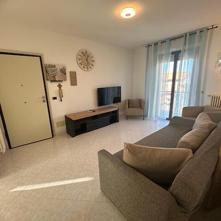Beach House Holiday Apartments ริมินี ภายนอก รูปภาพ