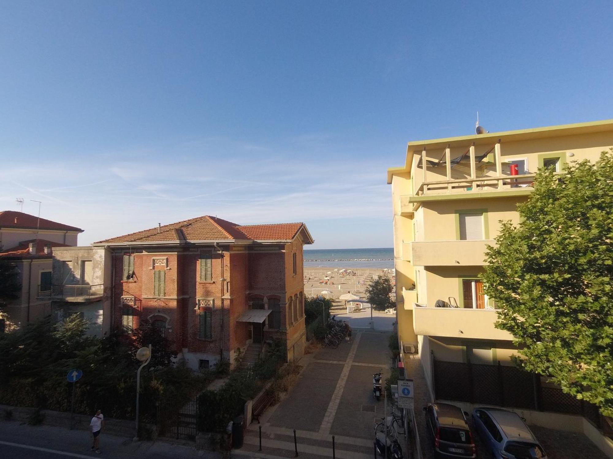 Beach House Holiday Apartments ริมินี ภายนอก รูปภาพ