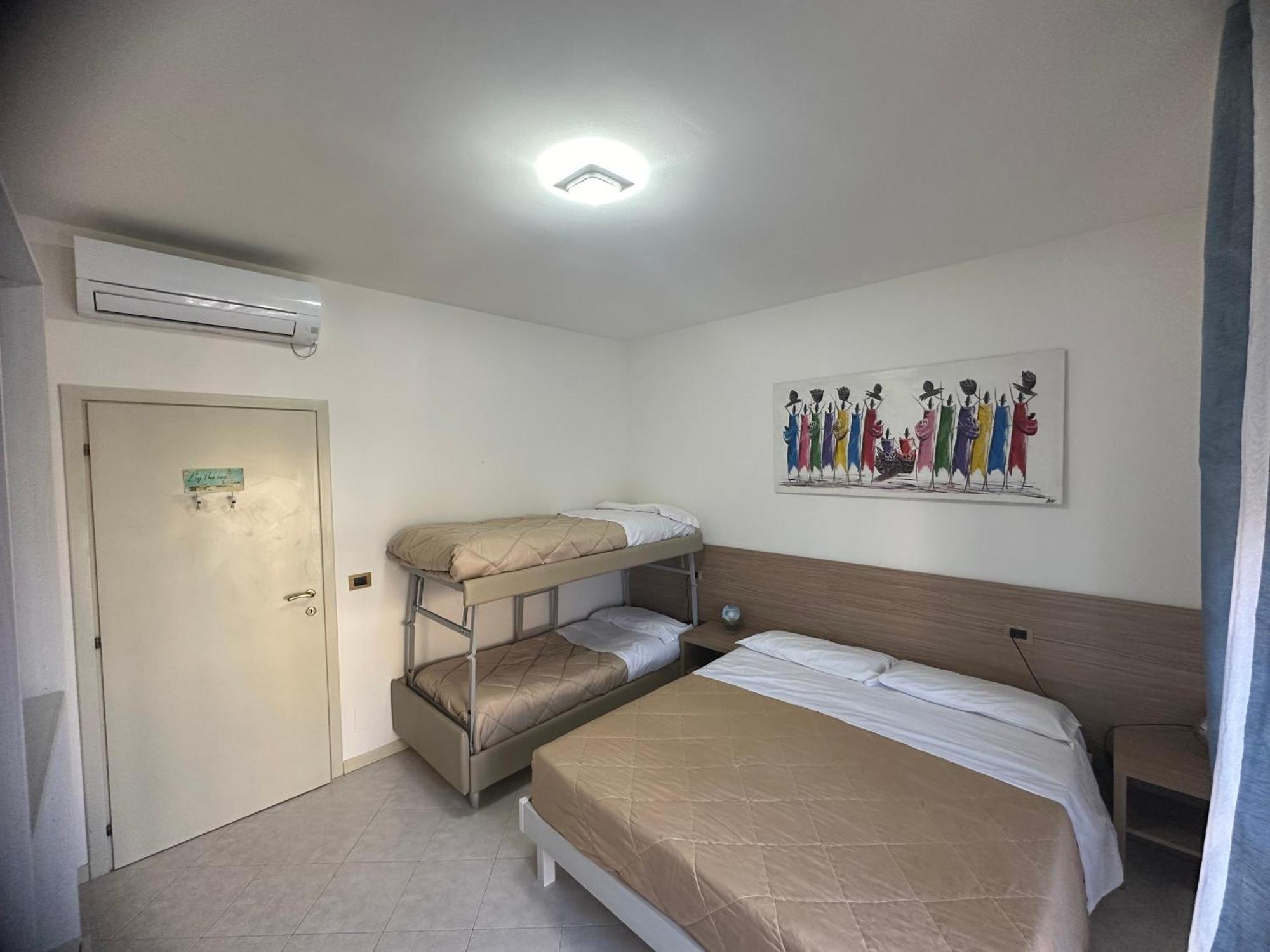 Beach House Holiday Apartments ริมินี ภายนอก รูปภาพ