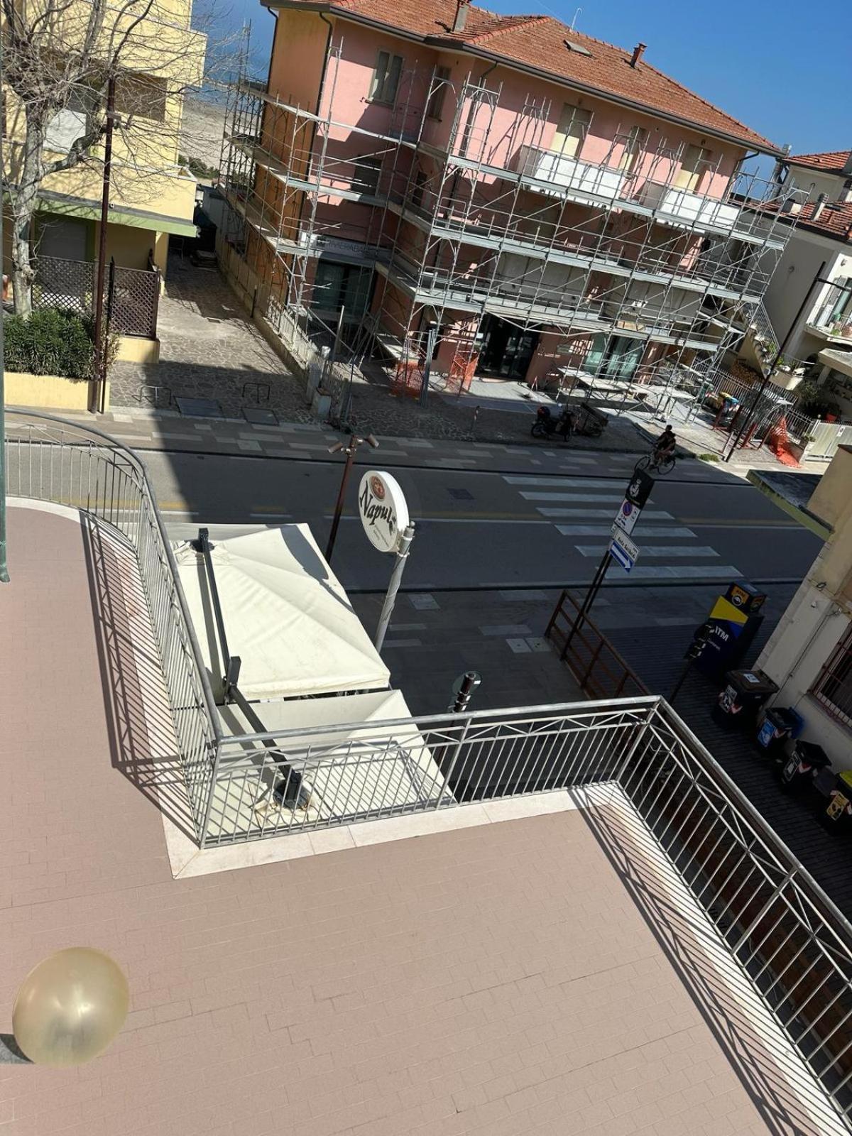 Beach House Holiday Apartments ริมินี ภายนอก รูปภาพ
